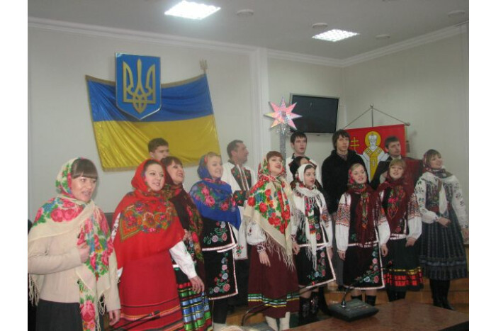 Колектив Луцької міської ради привітали різдвяними щедрівками