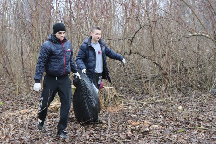 Відбулася екологічна акція у центральному парку культури і відпочинку імені Лесі Українки
