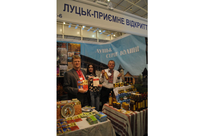 Відкрилася головна Міжнародна туристична виставка осені у м. Києві Турсалон «Україна 2013»