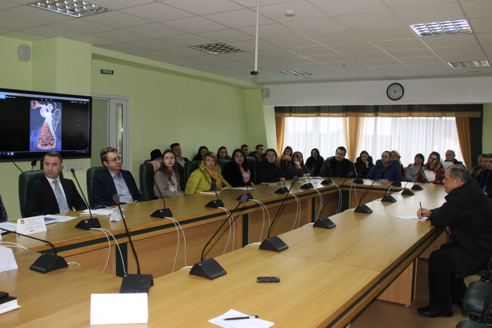 Луцьким підприємцям пропонують долучитися до мистецького проекту “Вулиця різдвяних янголів”