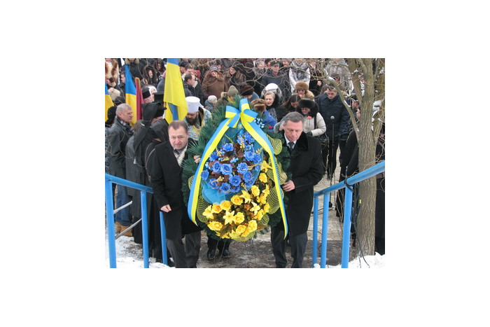 У Луцьку вшанували пам'ять Героїв Крут