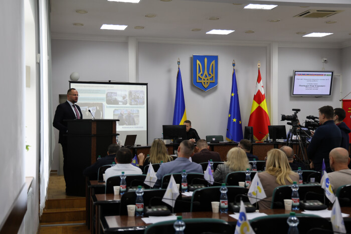 Луцький міський голова Ігор Поліщук прозвітував перед депутатами про роботу за п'ять років