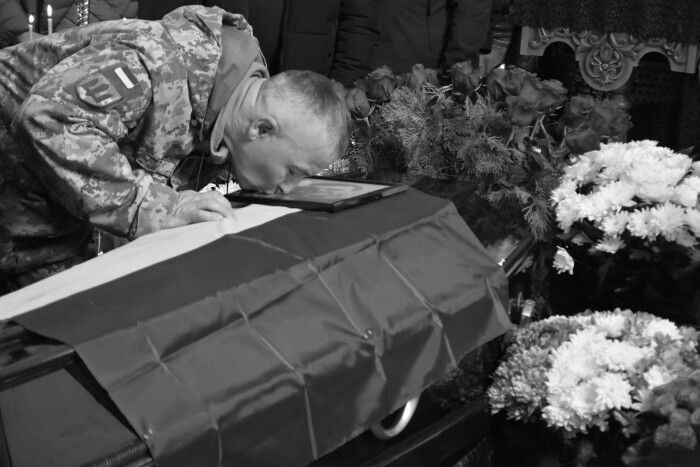 Вічна пам’ять військовослужбовцю Андрію Кінаху! 