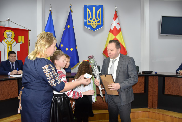  Батьки дітей, хворих на цукровий діабет, вручили Подяку Григорію Пустовіту