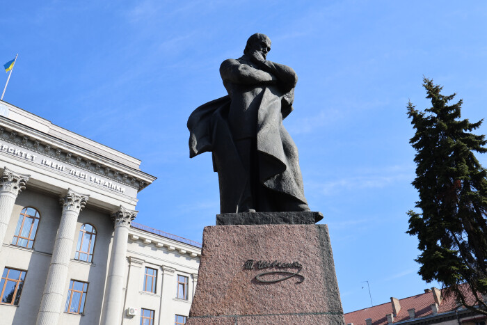 &laquo;Борітеся &ndash; поборете, вам Бог помагає&raquo;: у роковини смерті Тараса Шевченка у Луцьку вшанували пам&rsquo;ять великого Кобзаря