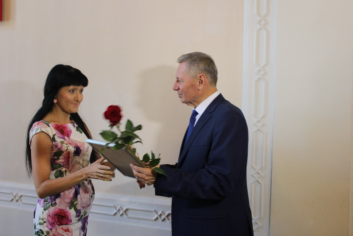 Міський голова Микола Романюк привітав працівників фармацевтичної галузі із професійним святом