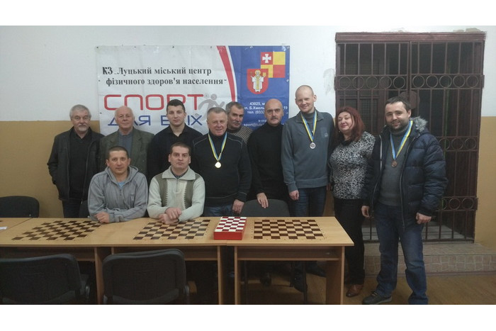 Супертурнір ветеранів-шашистів у «Білій турі»