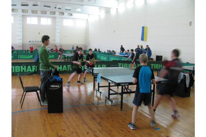 Клубний Чемпіонат України з тенісу настільного серед юнаків cтартував