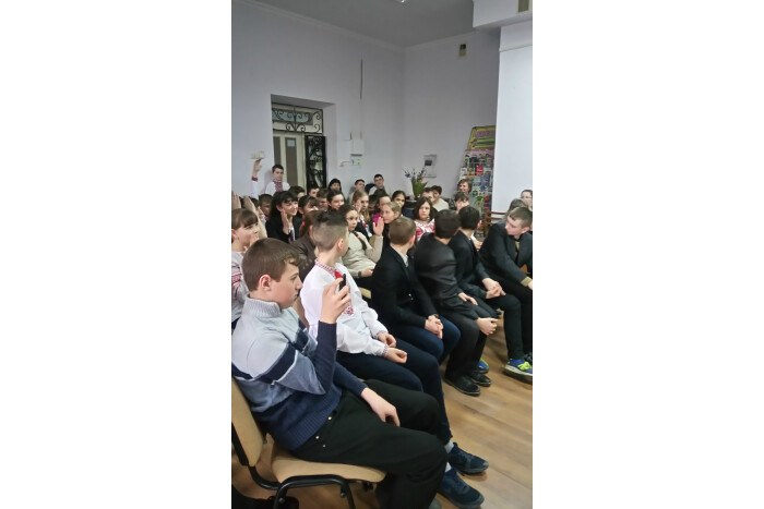 Зустріч з відомою письменницею Оршулею Фариняк