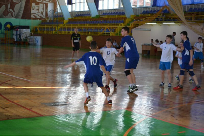 Перший Кубок міста Луцька з гандболу виграли лучани