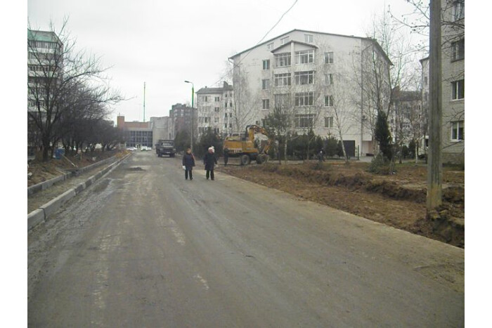 Триває ремонт вулиці Агатангела Кримського