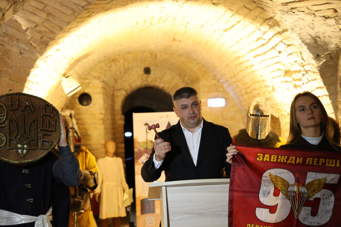 На благодійному аукціоні “Шлях до перемоги” збирали кошти для бригади “Любарт”  