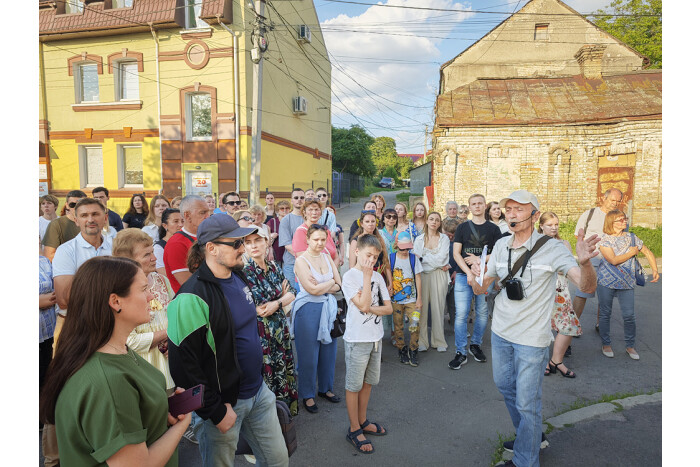 У Луцьку під час екскурсії презентували перший етап Програми &laquo;Некрополь. Простір пам&rsquo;яті&raquo;