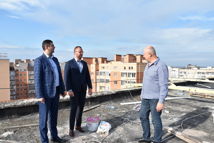 Міська влада допомагає ОСББ з ремонтом житлового фонду