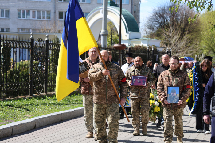 Громада попрощалася з Героєм Олександром Коханюком