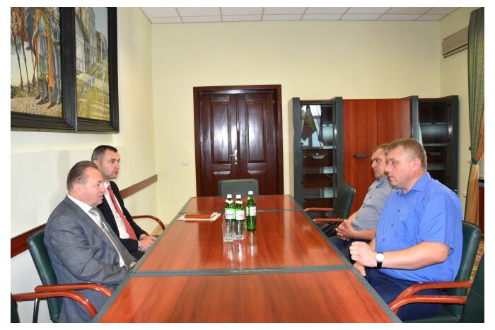 Секретар міської ради, виконувач повноважень міського голови Григорій Пустовіт зустрівся з представниками делегації з міста Волноваха