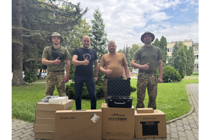 Передали чергову допомогу нашим захисникам