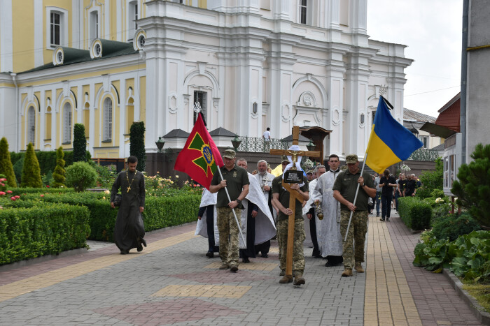 В останню дорогу провели Героя Володимира Андрійчука