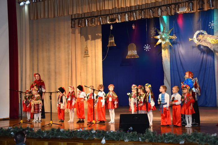 У Луцьку відбувається міський фестиваль “Різдвяні піснеспіви”