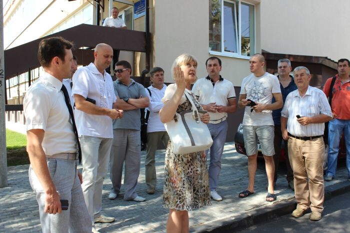 Депутати оглянули проблемні нежитлові приміщення, що перебувають у комунальній власності