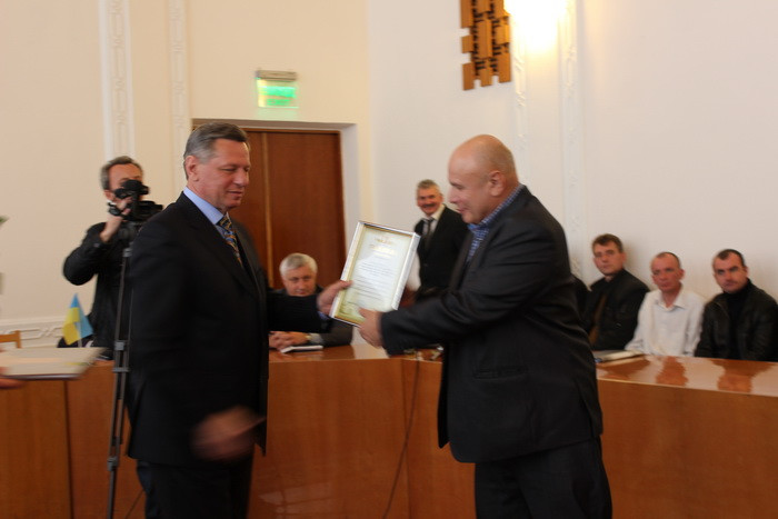 Автомобілістів і дорожників привітали з професійним святом