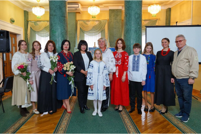 Мова &ndash; наш генетичний код, наша зброя та символ єдності!