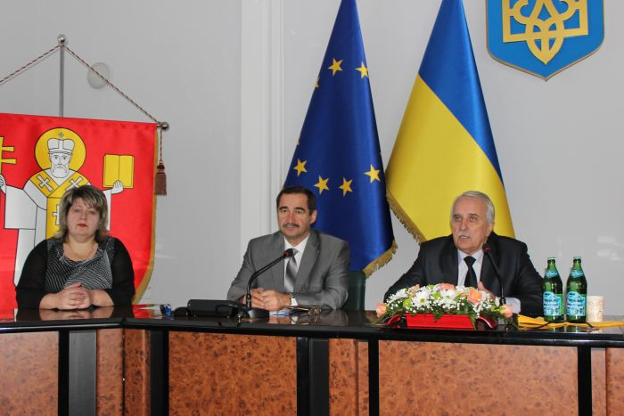 У міській раді відбулась конференція громадського об'єднання “Допоможемо собі”