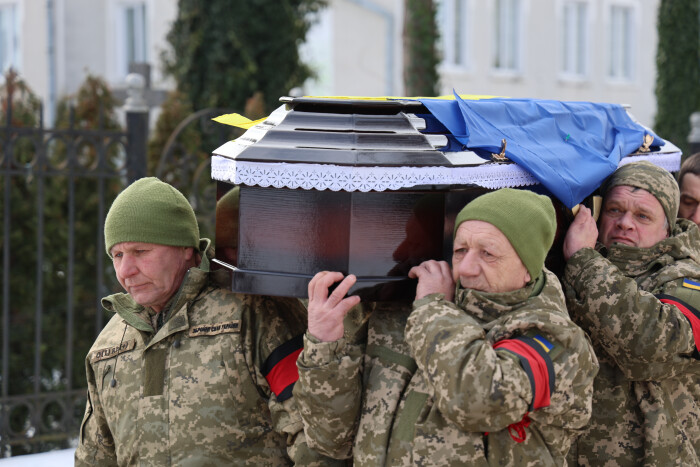У Луцьку попрощалися з Героєм Віктором Смоляром