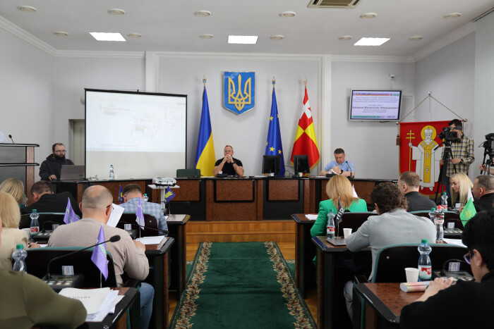 Депутати звернулися до Верховної Ради щодо освітніх змін, які можуть обмежити доступ дітей до ліцеїв 