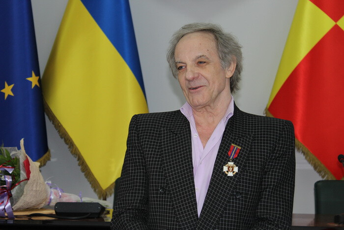 Луцька міська рада вітає з днем народження Героя України, лауреата Національної премії України імені Тараса Шевченка, народного артиста України, Почесного громадянина нашого міста - Василя Зінкевича!