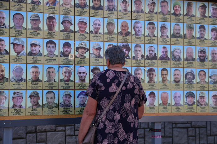 У Луцьку вшанували пам&rsquo;ять захисників та захисниць України, учасників добровольчих формувань та цивільних осіб, які були страчені, закатовані або загинули у полоні