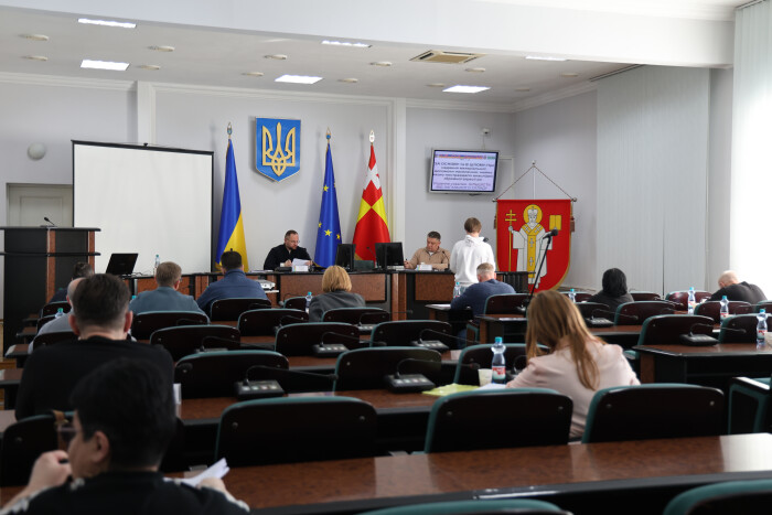 У Луцьку затвердили Положення про інформаційний фотостенд &laquo;Живемо з надією. Пам'ятаємо. Чекаємо&raquo;