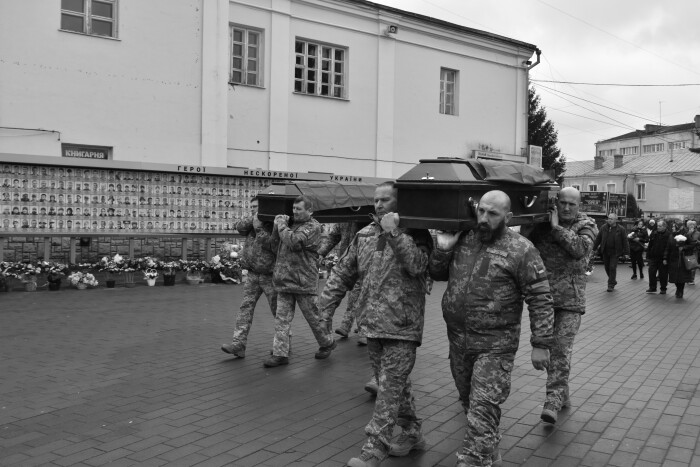 У Луцьку поховали захисників, які загинули, захищаючи Україну 